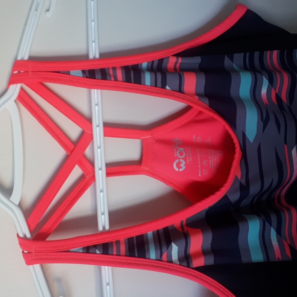 Workout Top with Built-in Bra - Size M - Picture 2 of 5